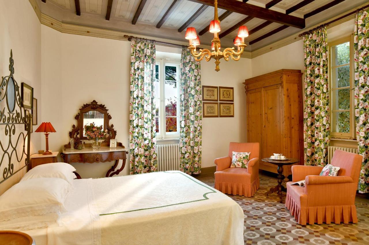 Lari Villa Carlotta Con Piscina מראה חיצוני תמונה